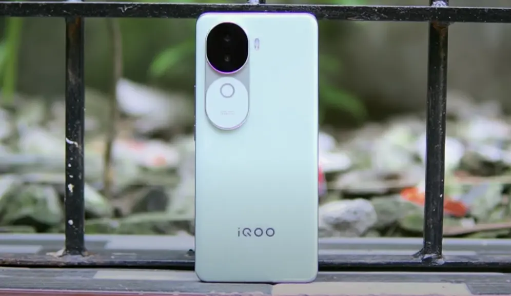 iqoo z9 china design build quality