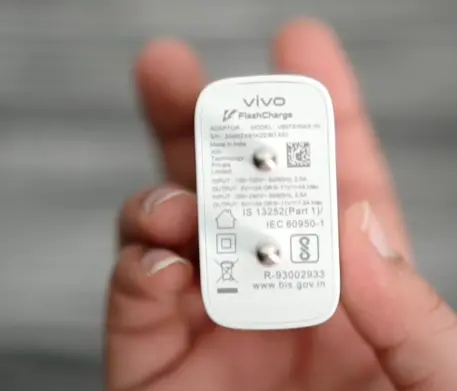 vivo v40e charger image